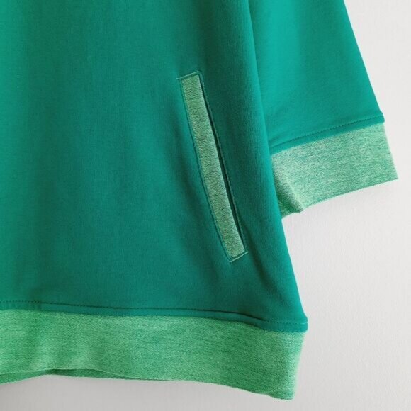 CHICO'S Weekends Color Twist Pocket Popover Soft Top Green Sz 1 | M - Picture 5 of 10